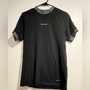 MAUVAIS tee in black